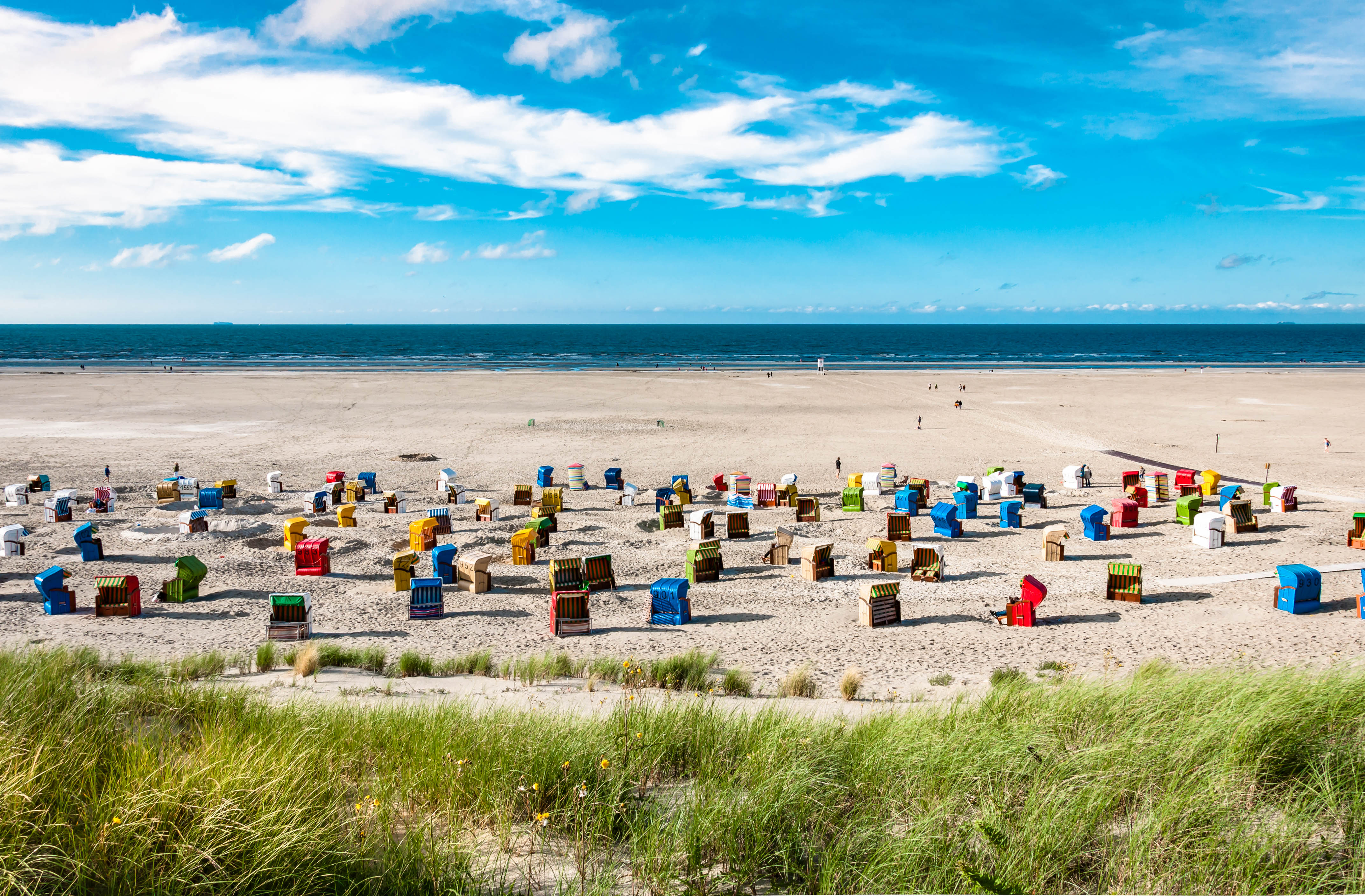 beach-chairs-at-the-island-of-juist-in-germany-istock_77047657_xlarge-2