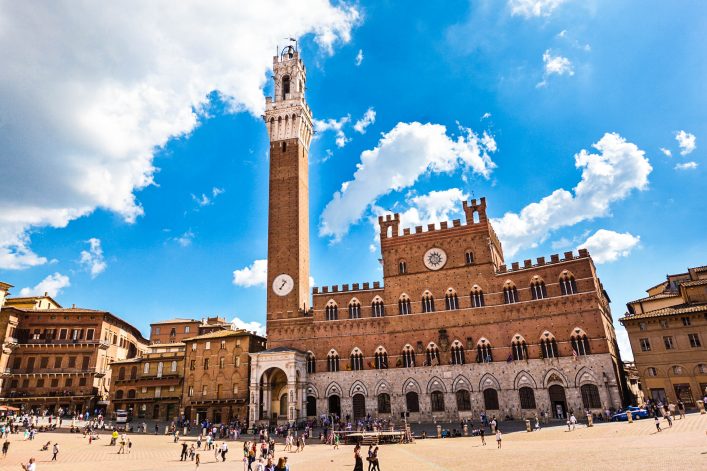 torre-del-mangia-palazzo-pubblico-piazza-del-campo-siena-italy-istock_000081235027_large-2