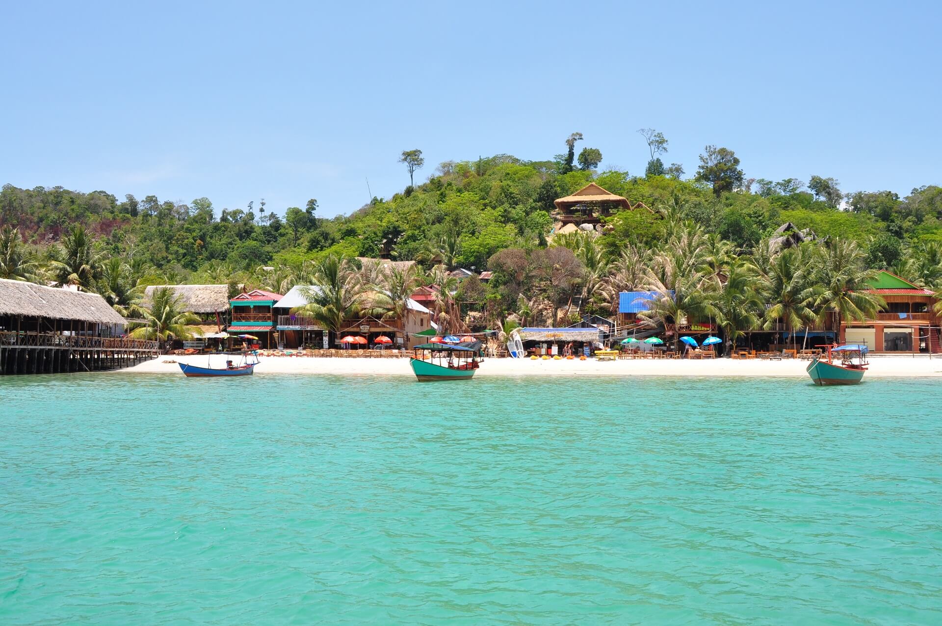 Der kleine Anlegesteg von Koh Rong in Kambodscha