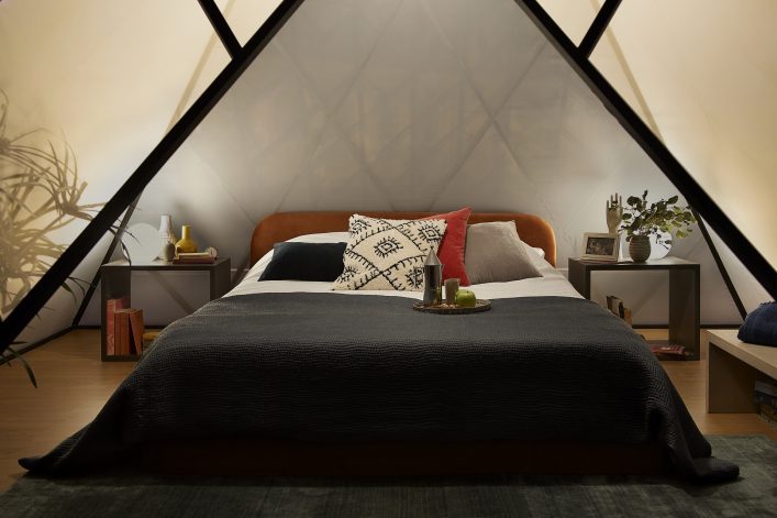 Airbnb-x-Louvre-©Julian-Abrams4-1
