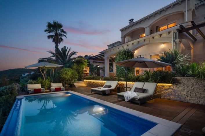 Hometogo_Vis-Villa_58e600ce50ed4c10