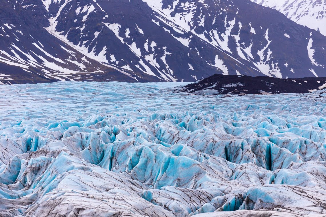 Vatnajoekull-Gletscher-Nationalpark-in-Island-iStock-962926056